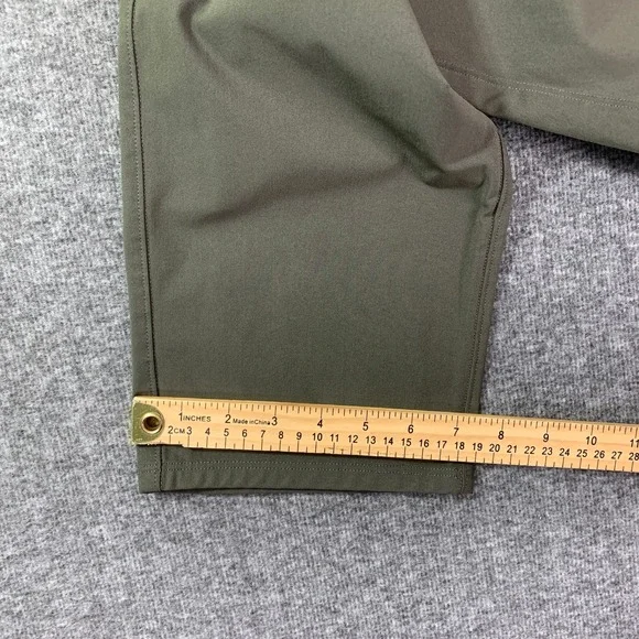 Vuori Meta Pants Men 38x29 Green Chino Trousers Performance Modern - Picture 11 of 14